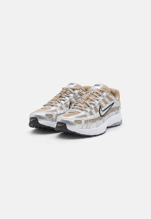 Nike Sportswear
P-6000 - Sports shoes